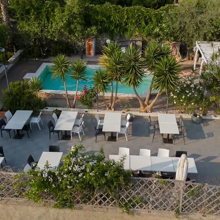 Quattro Venti Vacanze פורצ'י סיקולו